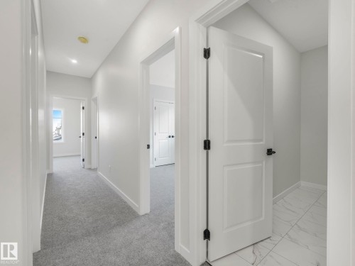 Corridor - 1717 Crossbill Loop, Edmonton, AB - Indoor Photo Showing Other Room