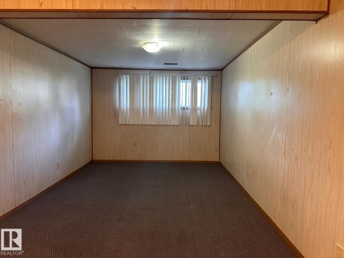 2114 52 Street, Edmonton, AB 