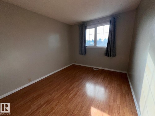 2114 52 Street, Edmonton, AB 