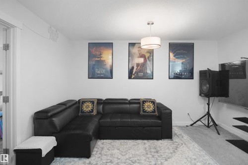 2551 12 Avenue, Edmonton, AB 