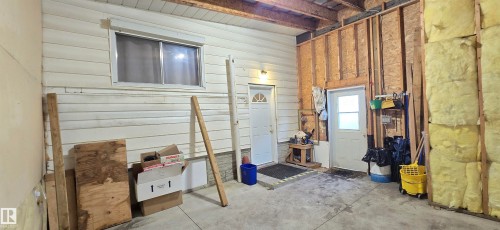 Image quality insufficient for description - 5304 49 Street, Two Hills, AB - Indoor Photo Showing Basement