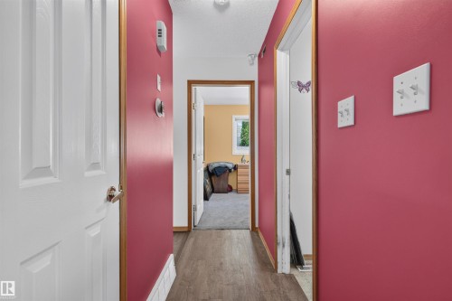 6000 54 Avenue, Camrose, AB - Indoor Photo Showing Other Room