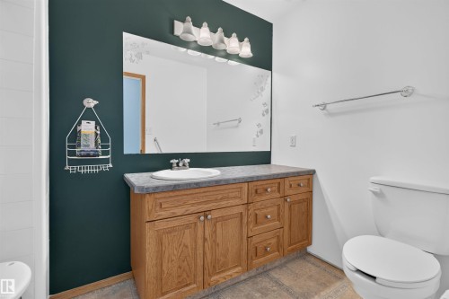 6000 54 Avenue, Camrose, AB - Indoor Photo Showing Bathroom