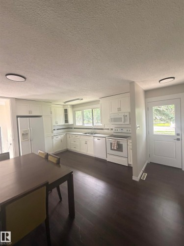 8 Savoy Place, St. Albert, AB 