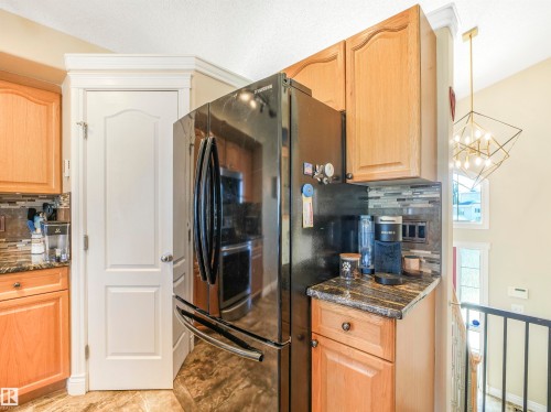 4832 157 Avenue, Edmonton, AB - Indoor Photo Showing Kitchen