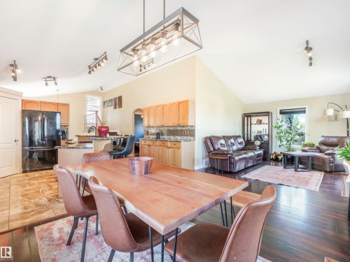 4832 157 Avenue, Edmonton, AB - Indoor