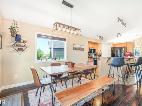 4832 157 Avenue, Edmonton, AB - Indoor Photo Showing Dining Room