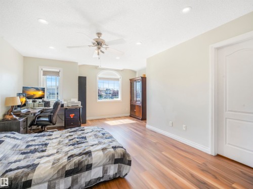 4832 157 Avenue, Edmonton, AB - Indoor Photo Showing Bedroom