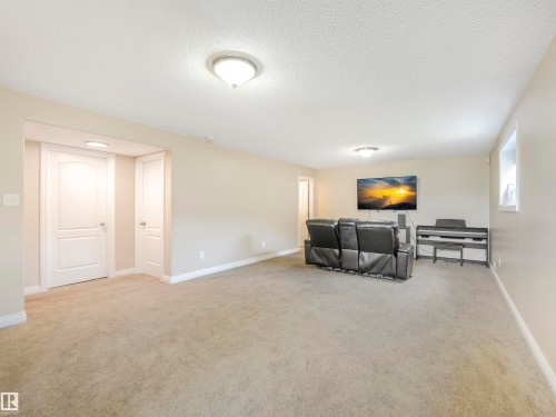 4832 157 Avenue, Edmonton, AB - Indoor