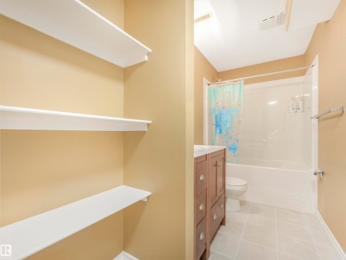 4832 157 Avenue, Edmonton, AB - Indoor Photo Showing Other Room