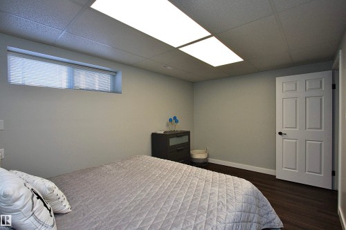310B Edgewood Close, Camrose, AB - Indoor Photo Showing Bedroom