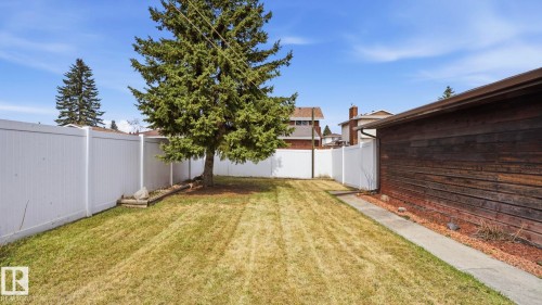 9834 167A Avenue, Edmonton, AB - Outdoor