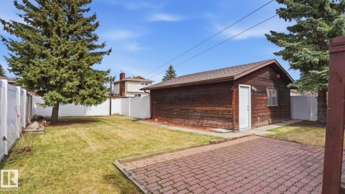 9834 167A Avenue, Edmonton, AB - Outdoor