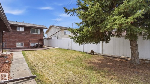9834 167A Avenue, Edmonton, AB - Outdoor