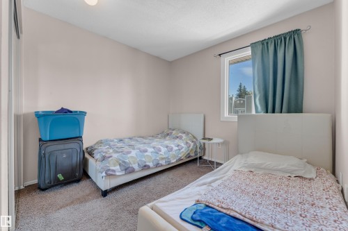 45 1820 56 Street, Edmonton, AB - Indoor Photo Showing Bedroom