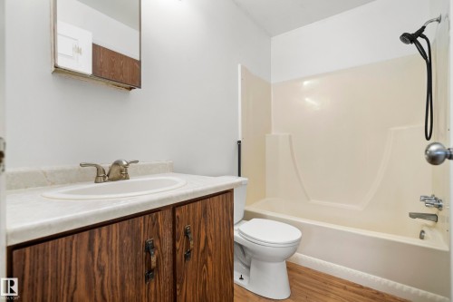 72 Stirling Road, Edmonton, AB 
