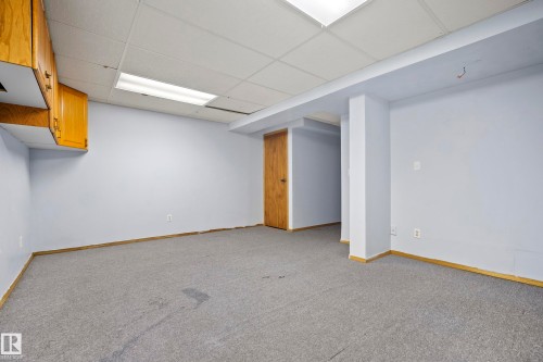 72 Stirling Road, Edmonton, AB 