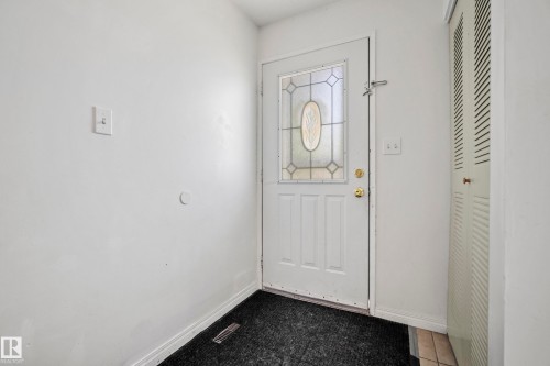 72 Stirling Road, Edmonton, AB 