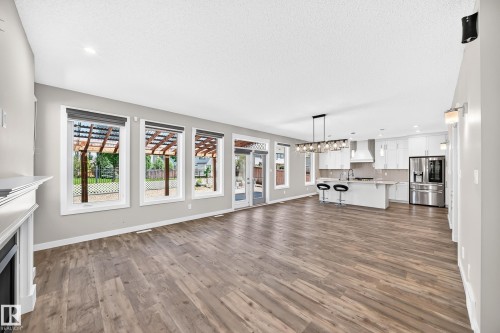 17436 9 Avenue Sw, Edmonton, AB 