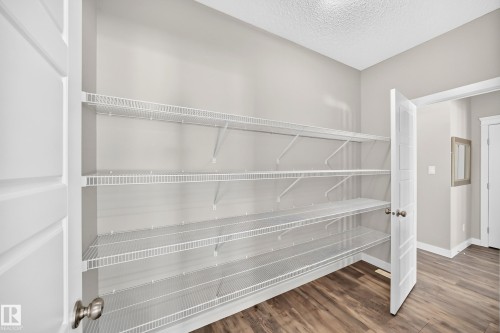 17436 9 Avenue Sw, Edmonton, AB 