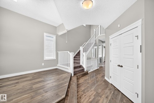 17436 9 Avenue Sw, Edmonton, AB 