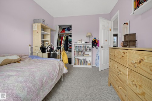 9 Great Oaks, Sherwood Park, AB 