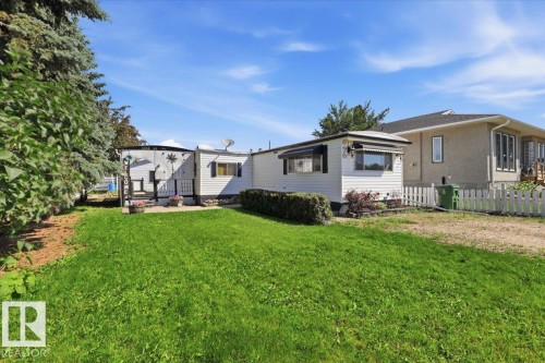 5108 44Ave, Calmar, AB 