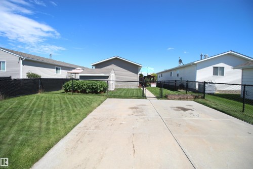 5014 Aspen Place, Leduc, AB 
