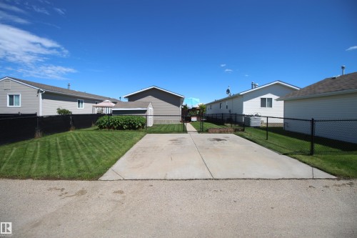 5014 Aspen Place, Leduc, AB 