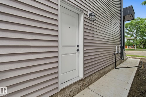 7603 92 Avenue, Edmonton, AB 