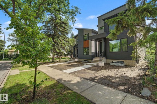 7605 92 Avenue, Edmonton, AB 