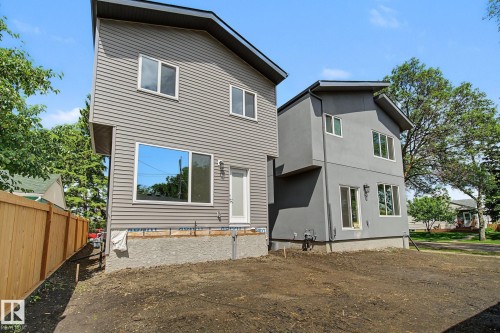 7605 92 Avenue, Edmonton, AB 