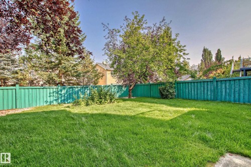 347 Hunters Run, Edmonton, AB 