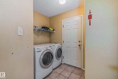 347 Hunters Run, Edmonton, AB 