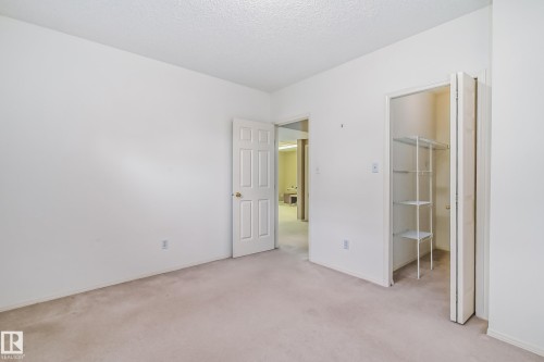 347 Hunters Run, Edmonton, AB 
