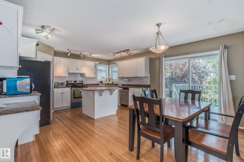 347 Hunters Run, Edmonton, AB 