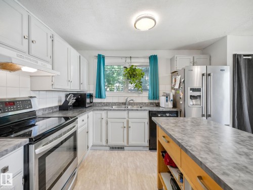 164 Warwick Road, Edmonton, AB 