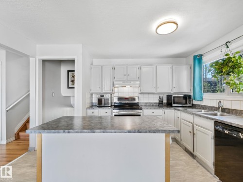 164 Warwick Road, Edmonton, AB 
