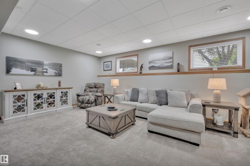9 Westview Drive, Calmar, AB 