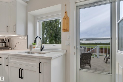 9 Westview Drive, Calmar, AB 