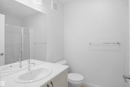 21225 131A Avenue, Edmonton, AB 