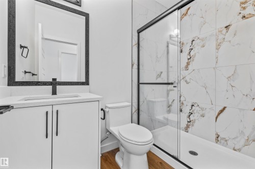62 Juniper Wynd, Fort Saskatchewan, AB - Indoor Photo Showing Bathroom