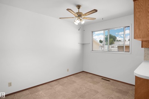 7804 143 Avenue, Edmonton, AB 