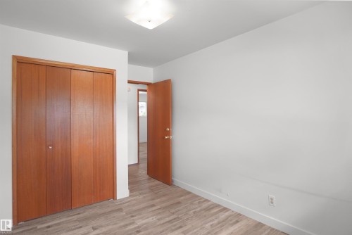 7804 143 Avenue, Edmonton, AB 
