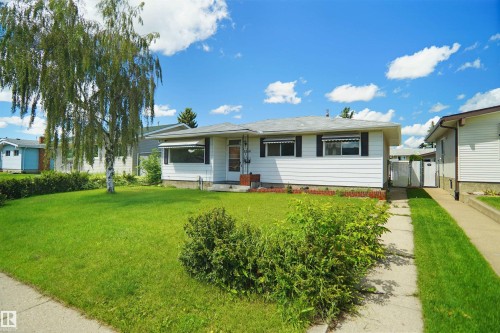7804 143 Avenue, Edmonton, AB 