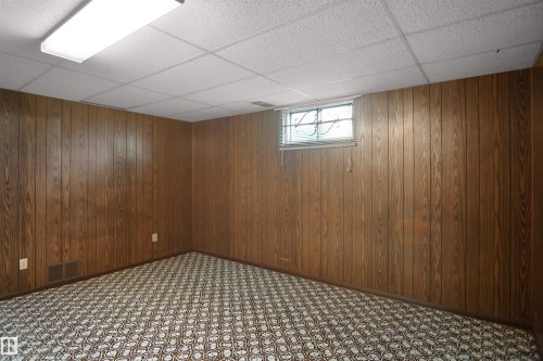 7804 143 Avenue, Edmonton, AB 