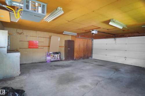 7804 143 Avenue, Edmonton, AB 
