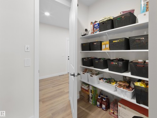 289 Jensen Lakes Boulevard, St. Albert, AB - Indoor