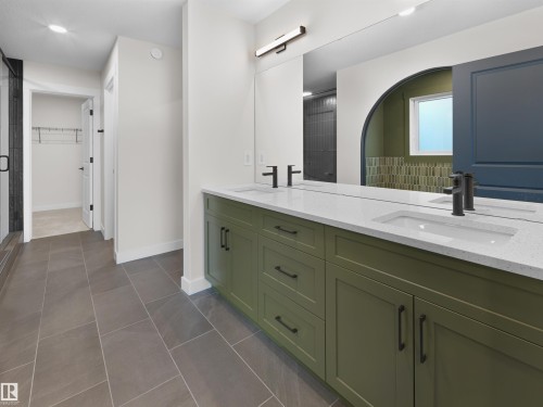 289 Jensen Lakes Boulevard, St. Albert, AB - Indoor Photo Showing Bathroom