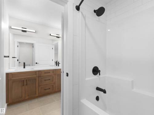 289 Jensen Lakes Boulevard, St. Albert, AB - Indoor Photo Showing Bathroom